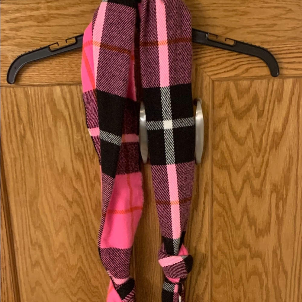 A Victoria Secret scarf